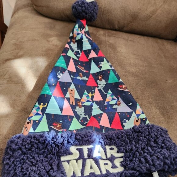 Disney Star Wars Holiday Hat - Picture 1 of 2